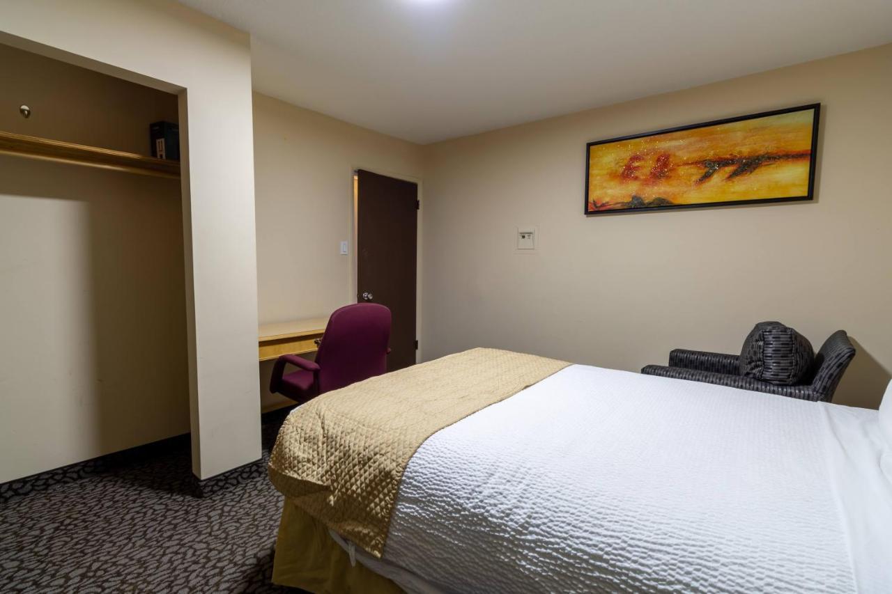 North Star Inn & Suites Prince George Extérieur photo