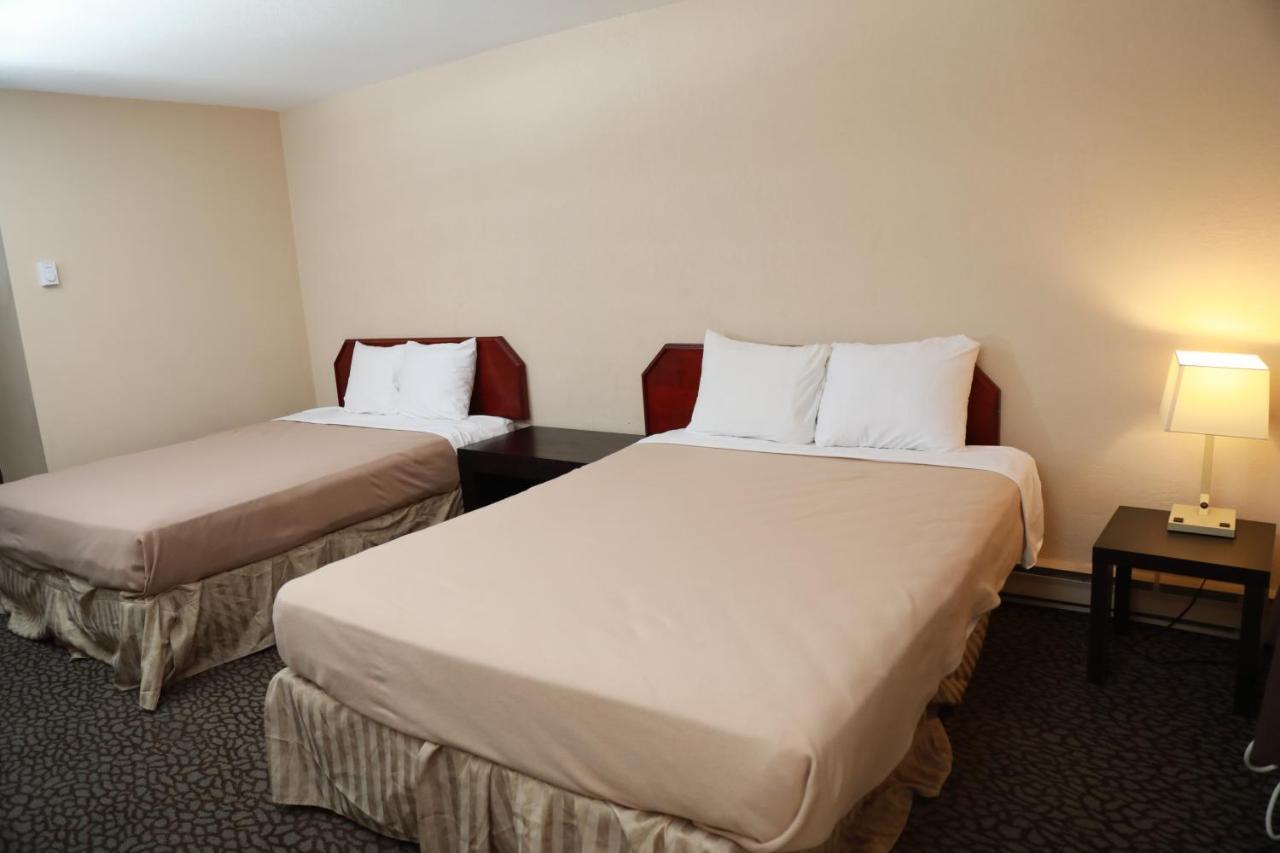 North Star Inn & Suites Prince George Extérieur photo